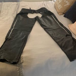 Hudson leather riding chaps size medium.